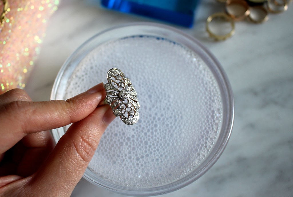 Tips on Cleaning Vintage Jewelry